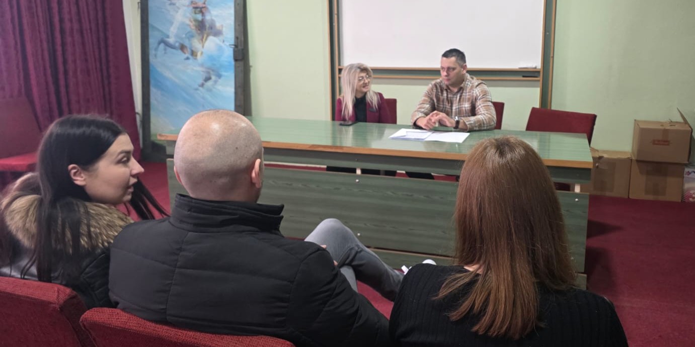 Održana javna tribina o nacrtu Programa za unapređenje položaja mladih za period 2026–2028. godine u Vučju